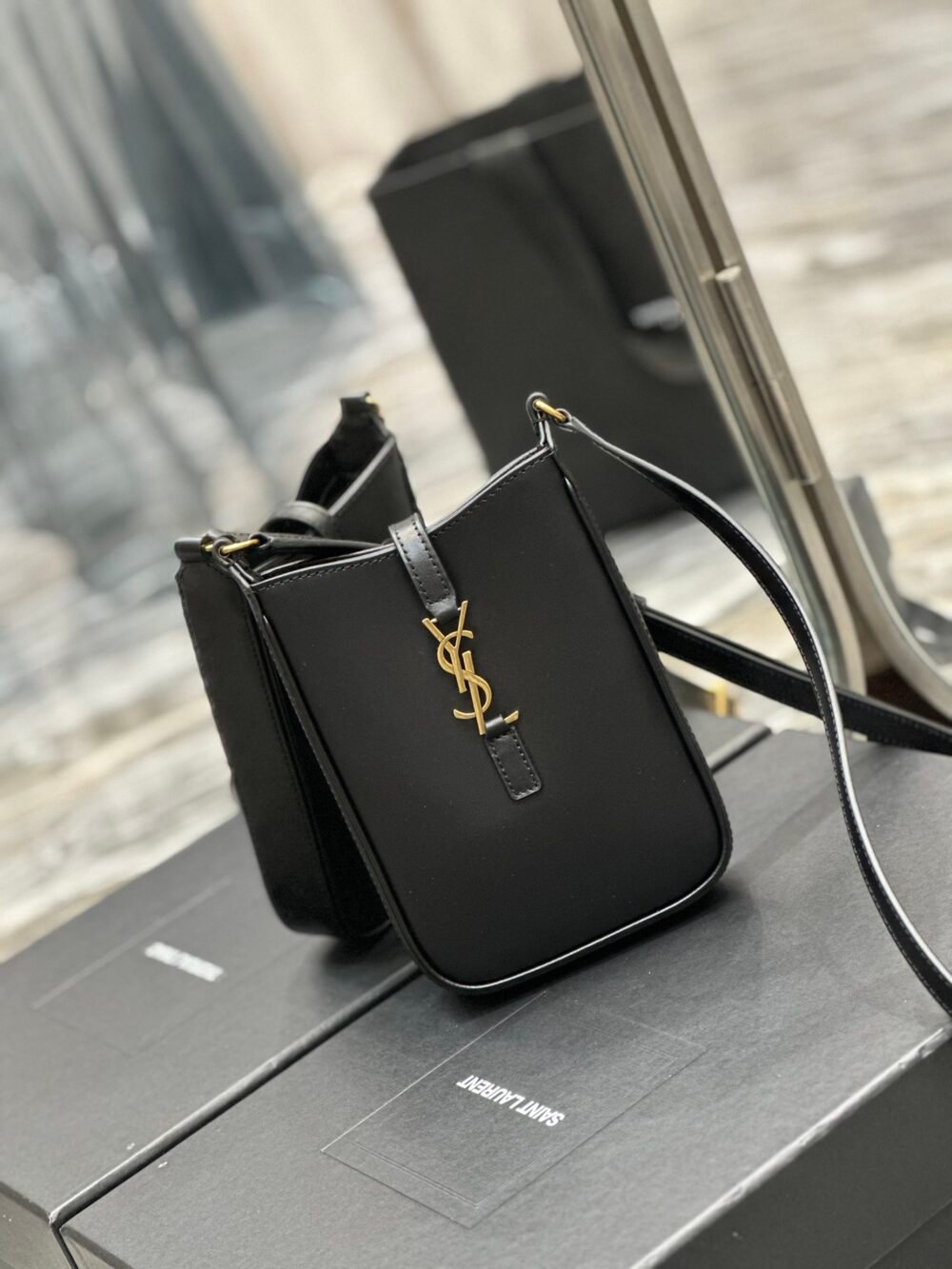 YSL 3735214 - Image 2