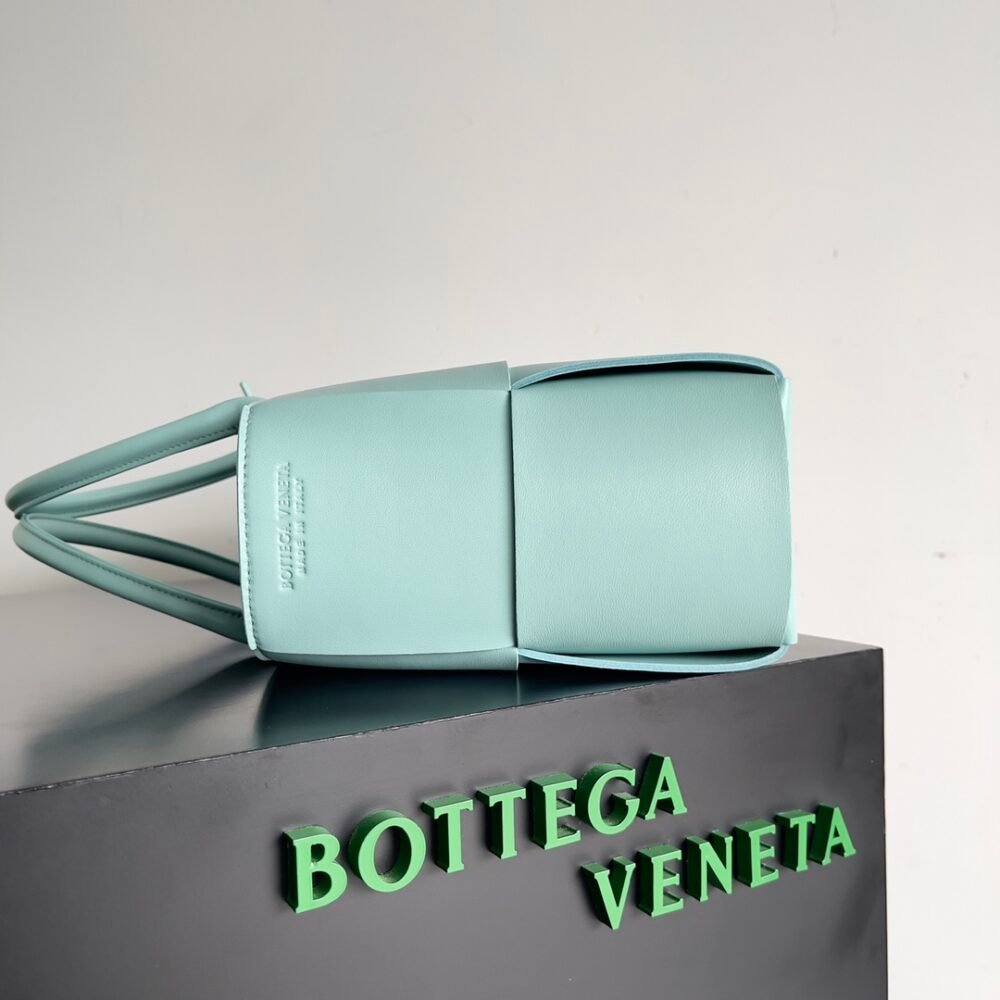 Bottega Veneta 20652867 - Image 2