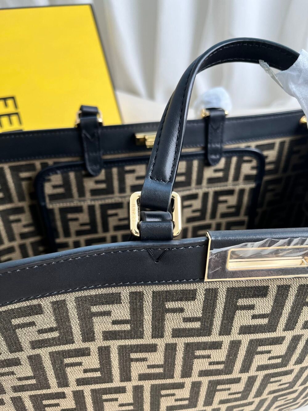 FENDI 381819 - Image 4