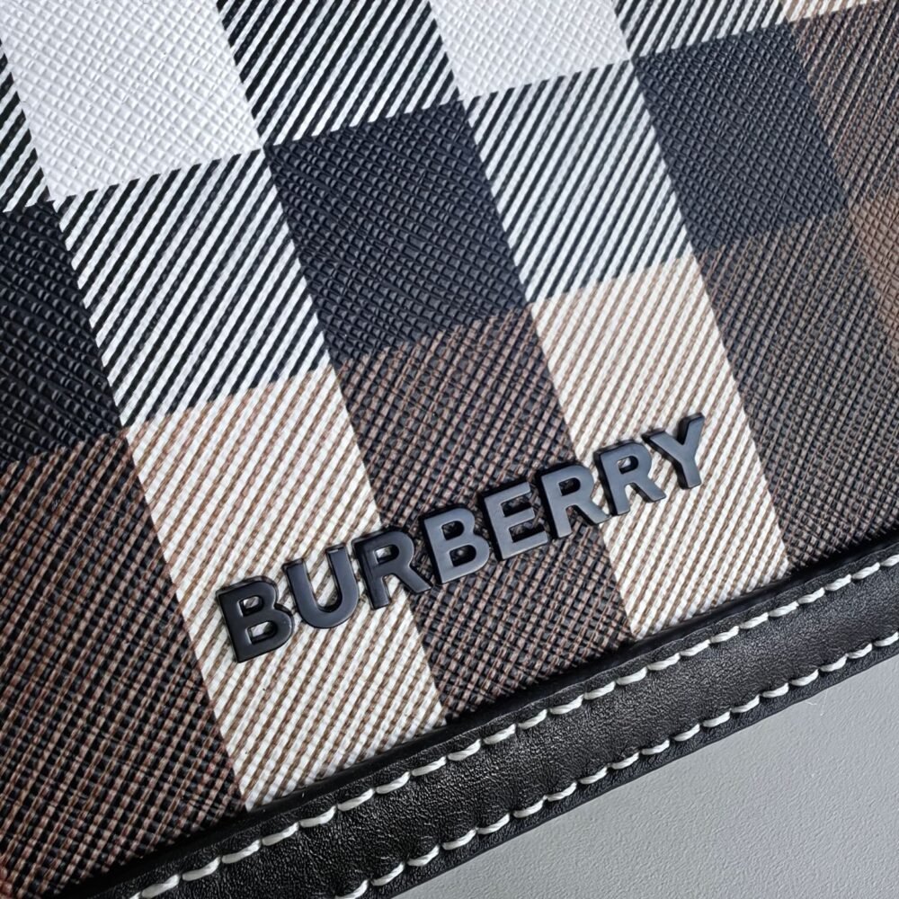 Burberry 20 - Image 5