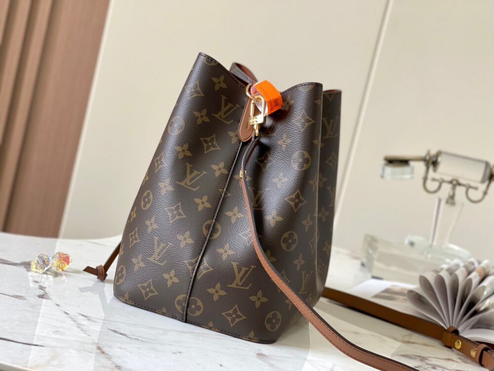 Louis Vuitton 929M44887 - Image 2