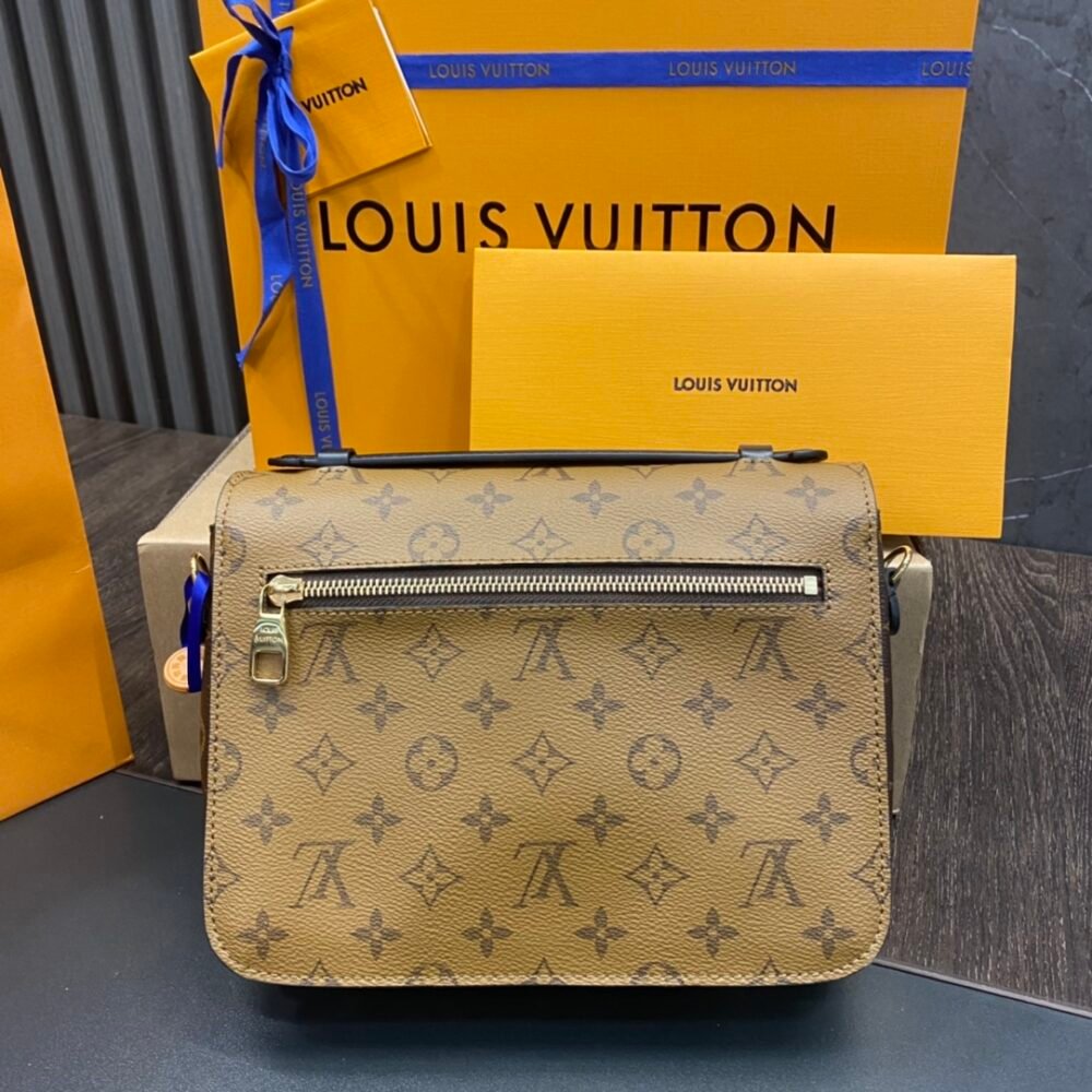 Louis Vuitton 945M44876 - Image 4