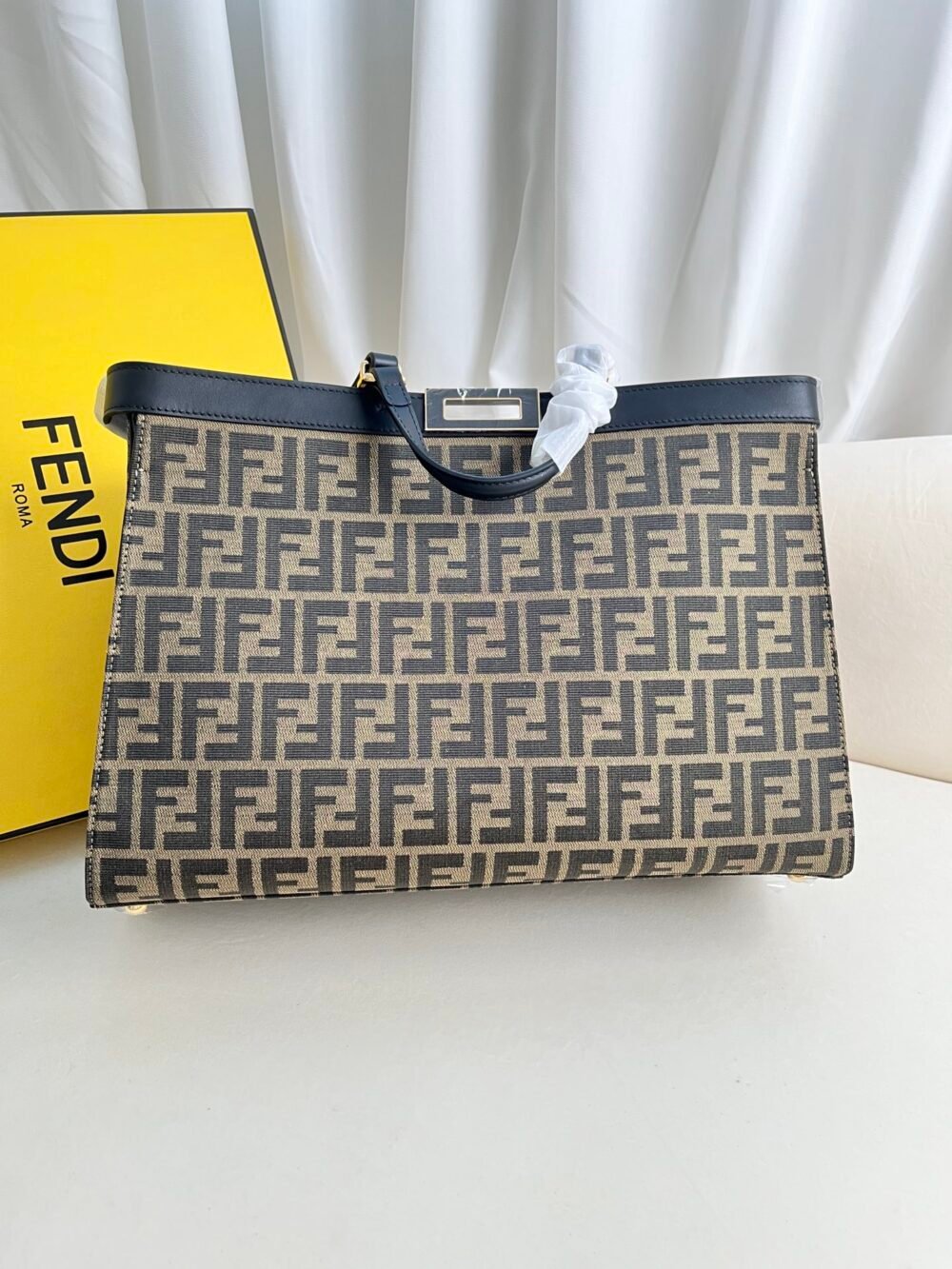 FENDI 381819 - Image 2