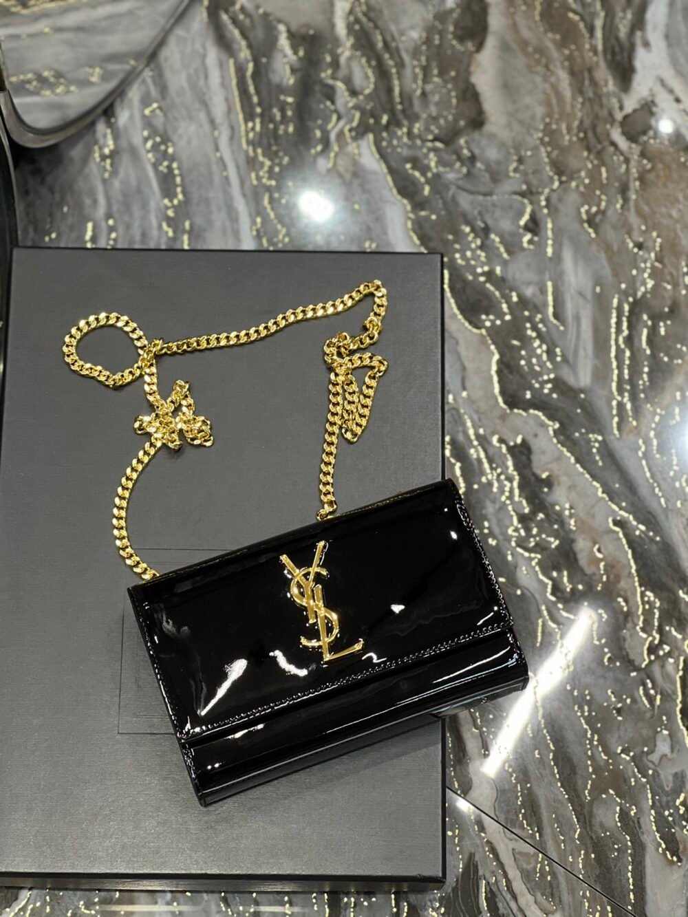 YSL 492469390 - Image 7