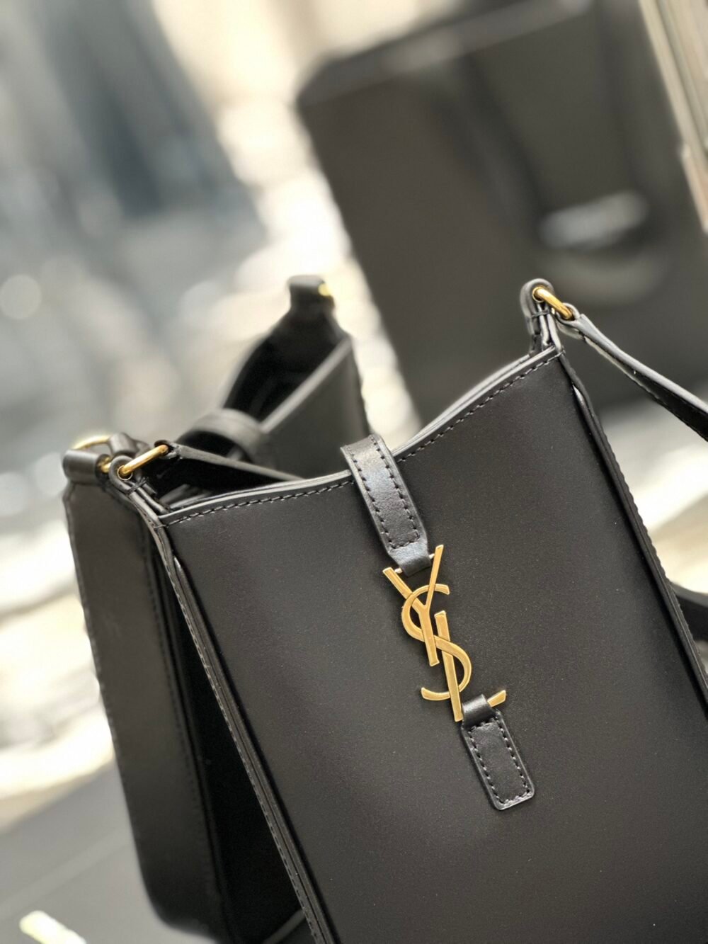 YSL 3735214 - Image 4