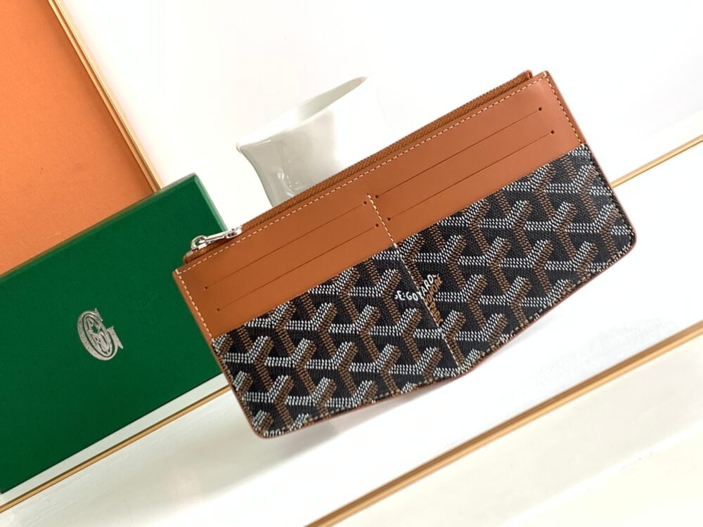 Goyard 6048503