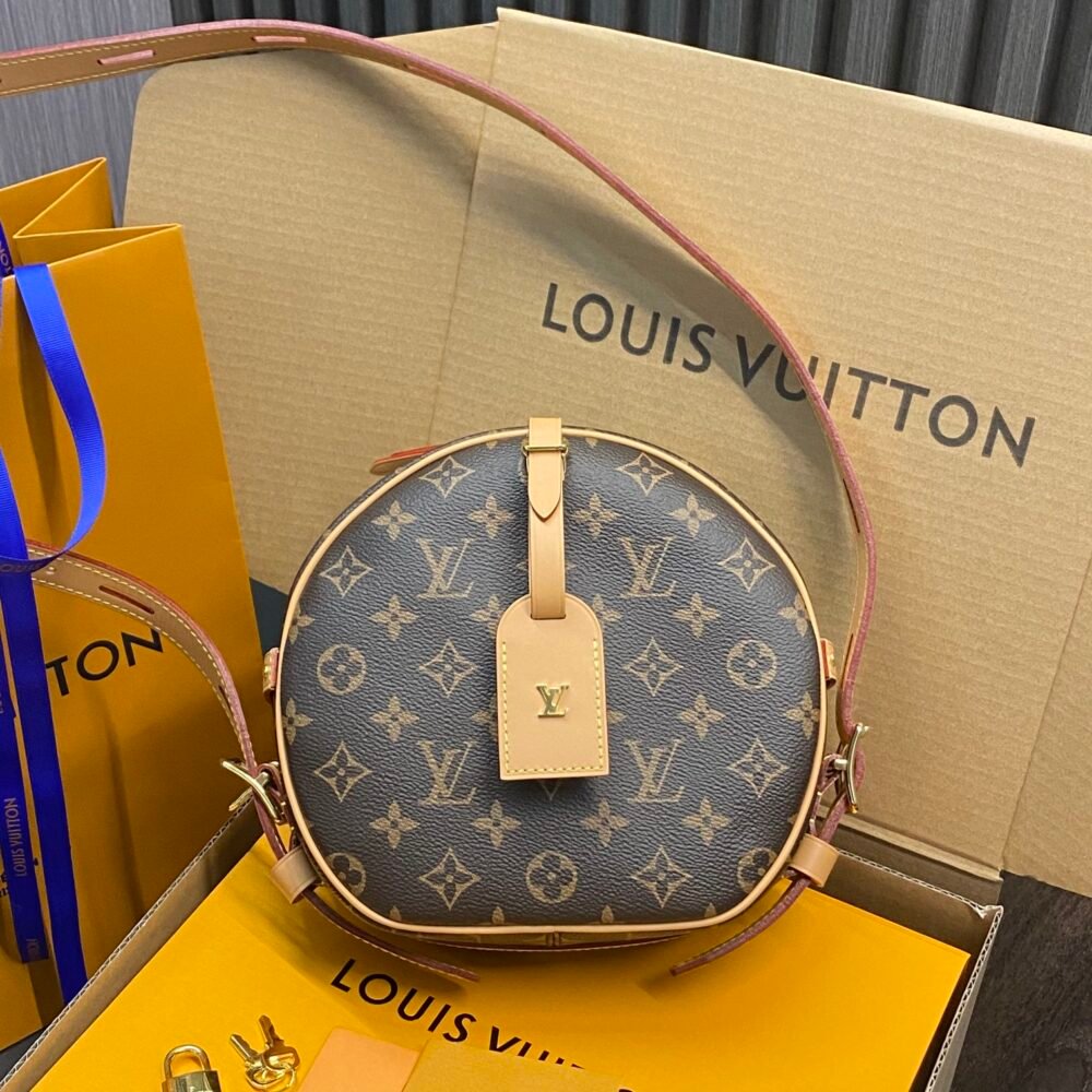 Louis Vuitton 953M52294 - Image 2