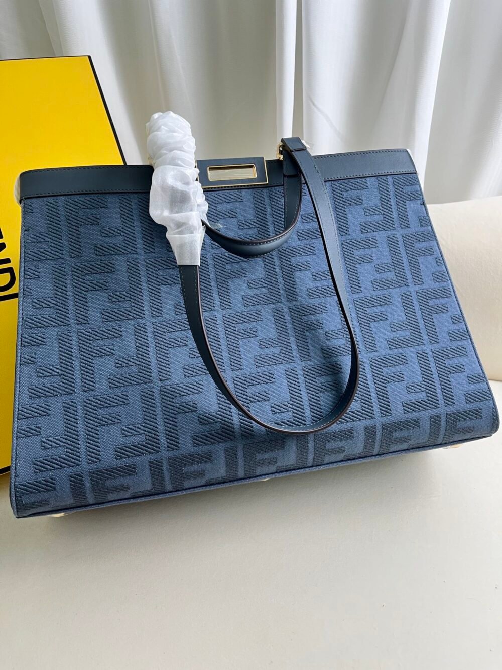 FENDI 308003 - Image 2