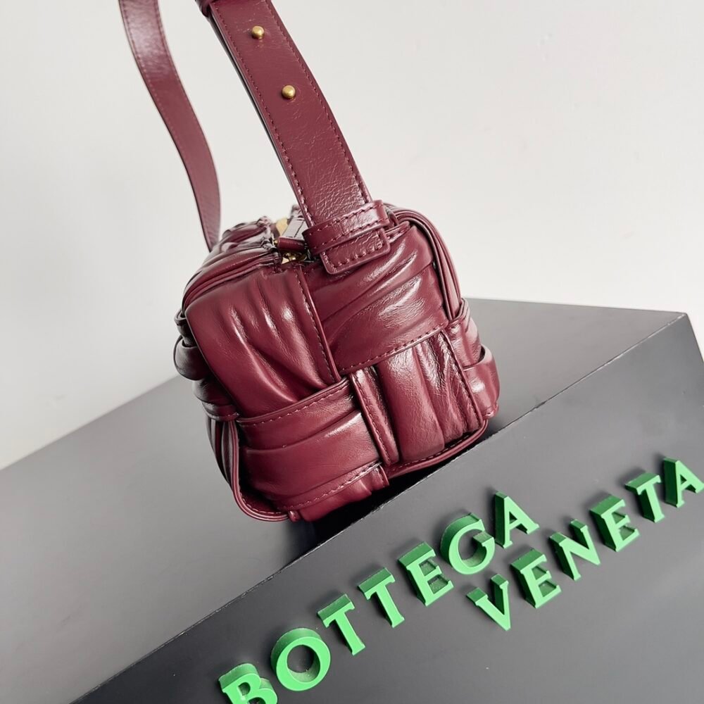 Bottega Veneta 31736233 - Image 3