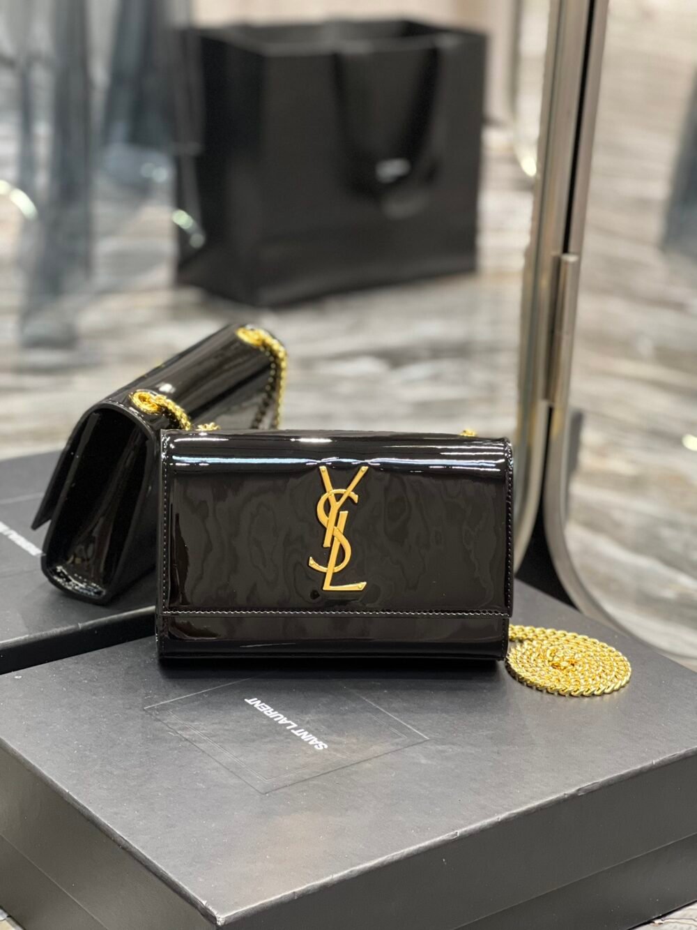 YSL 492469390