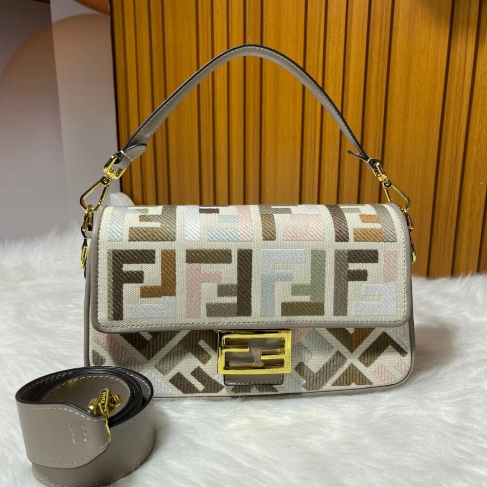 Fendi N1019012 - Image 3