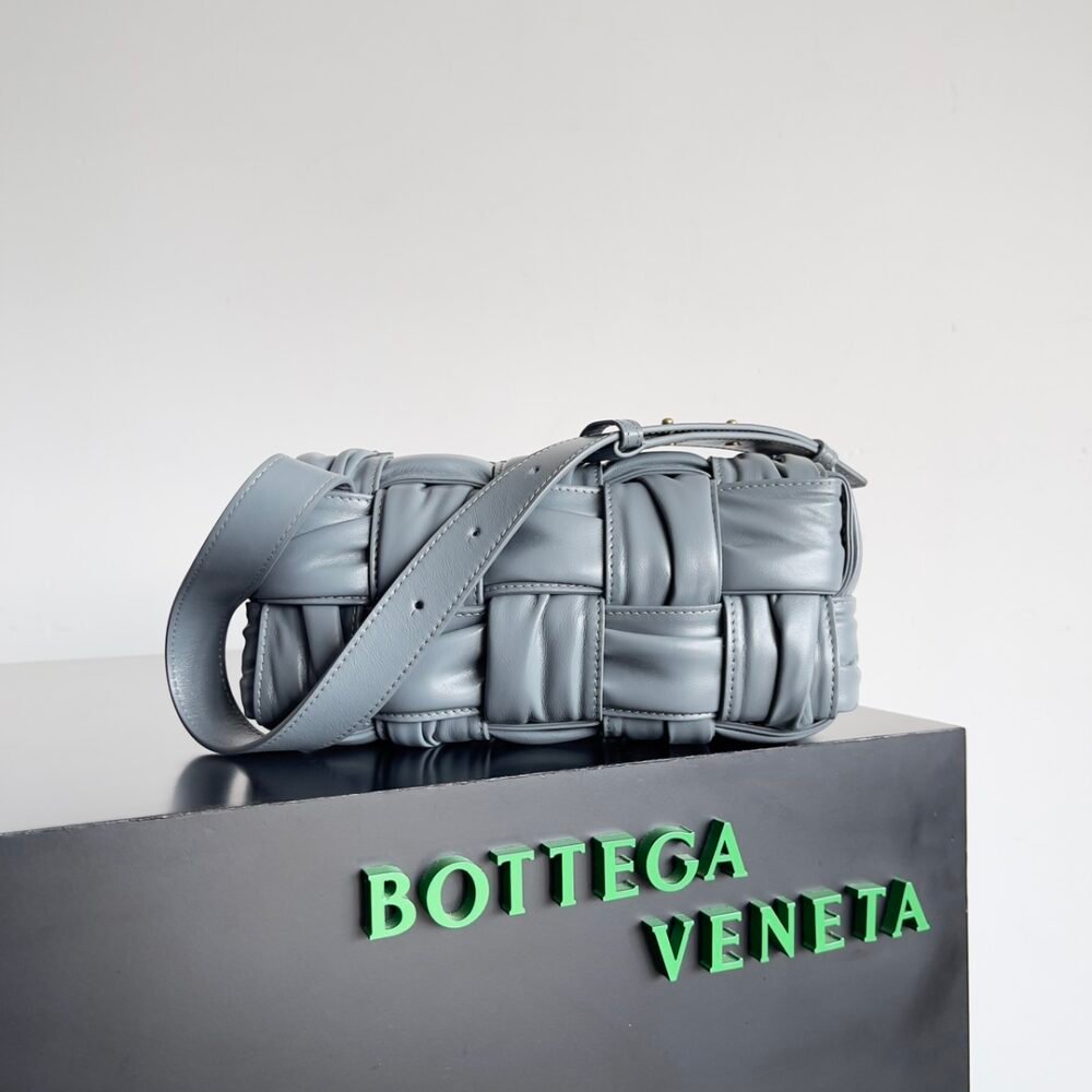 Bottega Veneta 34736233 - Image 2