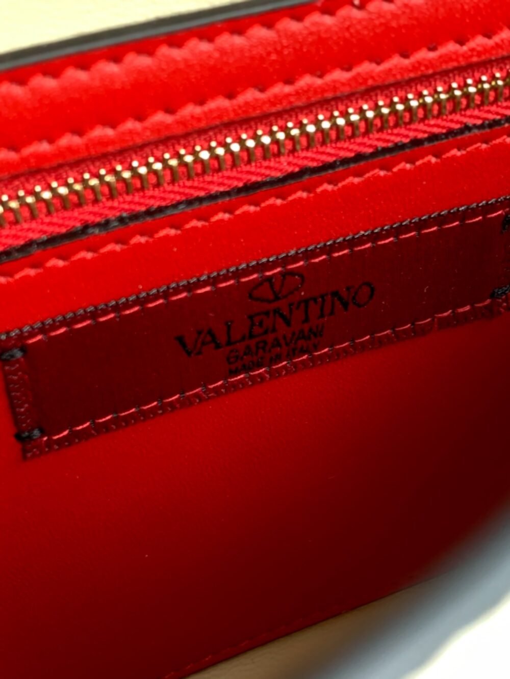 Valentino 70122B2 - Image 9